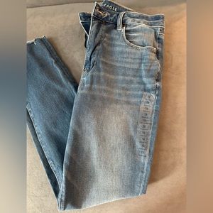 American Eagle Hi-Rise Jegging